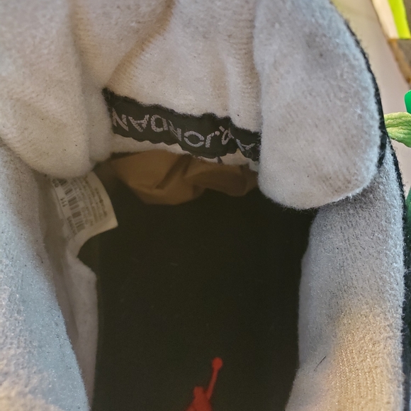 Air Jordan 4 Superman Shoes, 09-24-02 2417936 - Picture 11 of 11